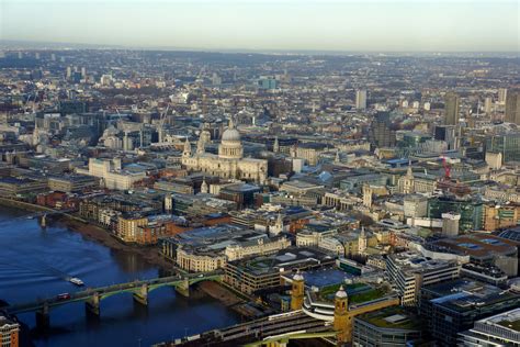 The Top 11 London Based Movies - Best Movies Set in London - Londontopia