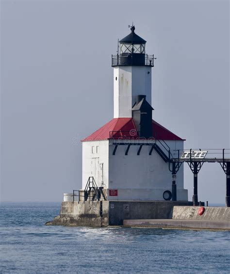 Phare du lac Michigan photo stock éditorial. Image du pilier - 100373203