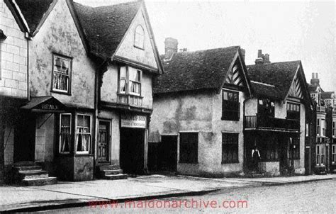 17 Best images about A Look at Maldon's Past on Pinterest | Post office, Police station and Lakes