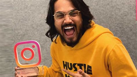 Bhuvan Bam wins ‘Entertainer Of The Year’ award at Official Instagram ...