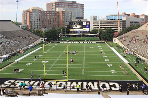 Vanderbilt University Football Stadium | Paul Robbins | Flickr