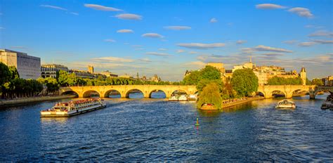 A Paris Guide: The River Seine