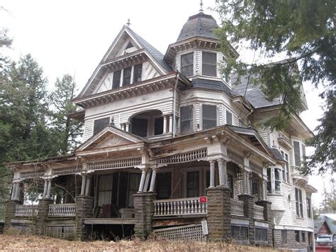 An old, abandoned mansion in Fleischmanns, NY by Matt Z [1024 × 768 ...