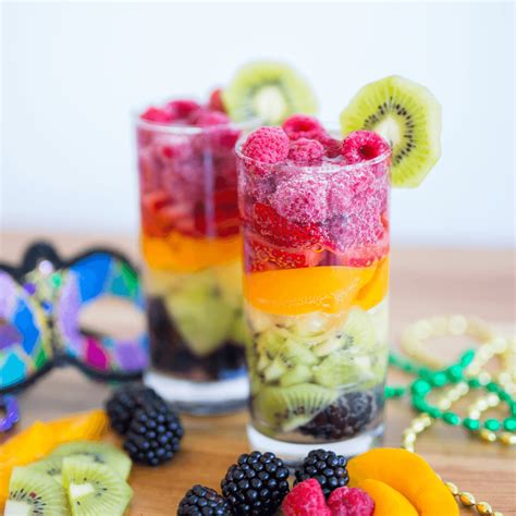 Sparkling Rainbow Cocktail | Sparkling water cocktail, Cocktail recipe ...