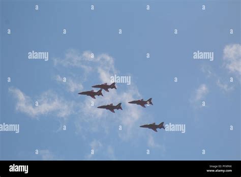 Red arrow formation hi-res stock photography and images - Alamy