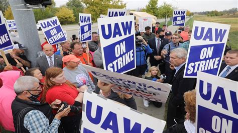 UAW Strike : 2023 United Auto Workers strike