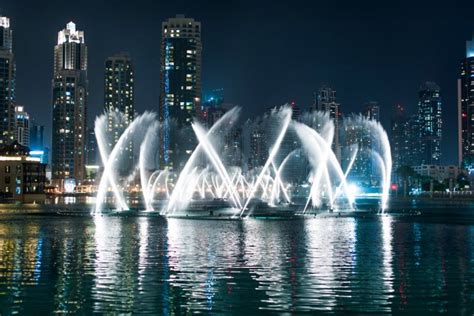 The Dubai Fountain | Dubai Fountain Show | Dubai Water Fountain