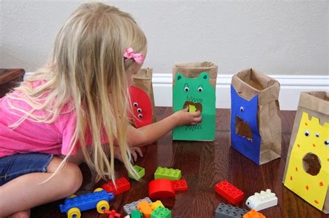 Toddler Approved!: Feed the LEGO Monsters: A Sorting and Building Game for Kids