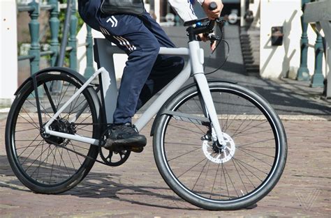 Cowboy 3 electric bike review: better safe than sporty - The Verge