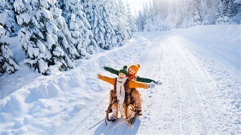 Kid-Friendly Ski Towns For Your European Winter Vacation, According To ...