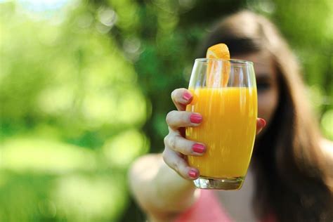 Benefits Of Orange Juice - Health Cautions