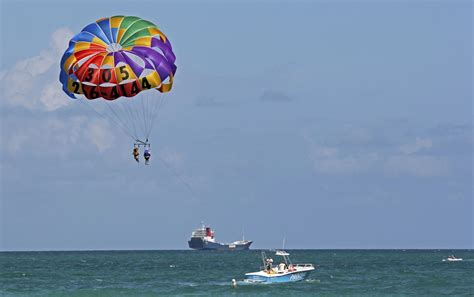 The Best Parasailing Spots In Miami • Travel Tips