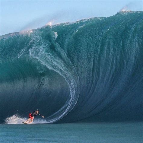 Yikes! Photo from @timmckenna | Big wave surfing, Surfing pictures, Surfing waves