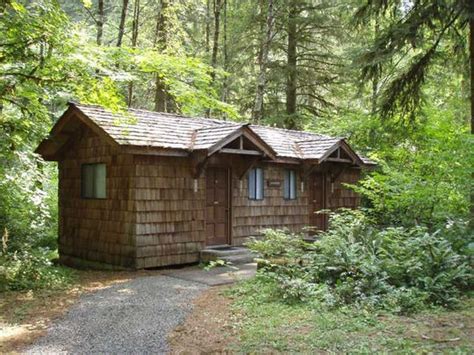 Hot showers and easy living: 5 best 'comfort campgrounds' in Oregon