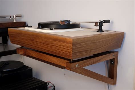 Turntable Wall Shelf - HiFi - Audio Abattoir