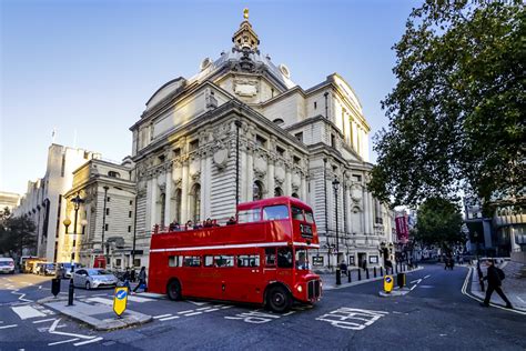 Vintage London red bus tour - London Toolkit Blog