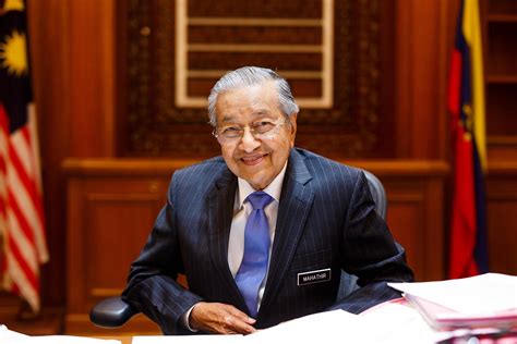 Tun Dr Mahathir Bin Mohamad - Mahathir bin mohamad — ma ħɑ.ðiɽ bin mʊħɑmmæd̚ 4º primer ministro ...