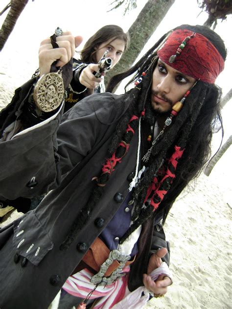 Randomnies: Pirates of the Caribbean Cosplay