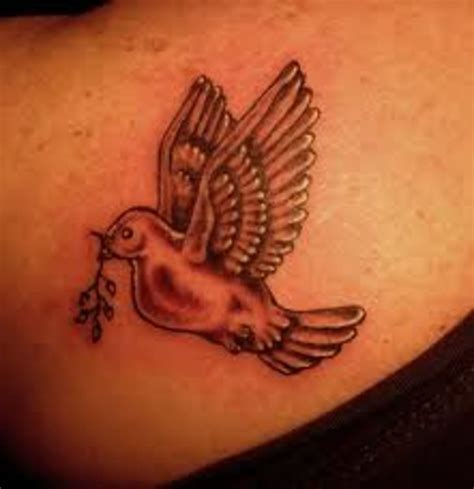 Dove Tattoos: Designs, Ideas, Meanings, and Pictures | TatRing