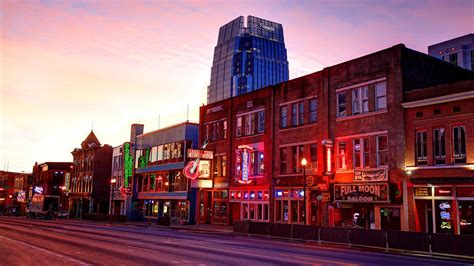 Nashville bars on Broadway: 5 can't miss spots - Tripadvisor