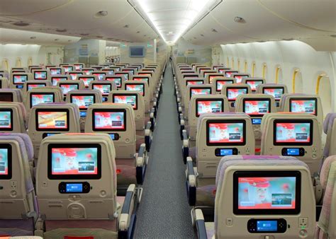 Emirates renews its fleet as it bids farewell to its last Boeing 777 ...