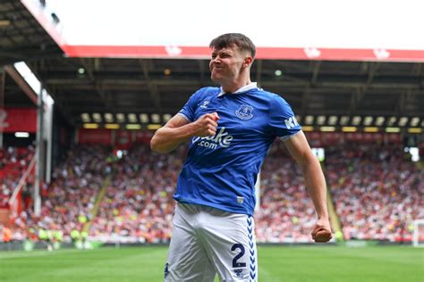 Everton ace Nathan Patterson set for 'interesting battle'