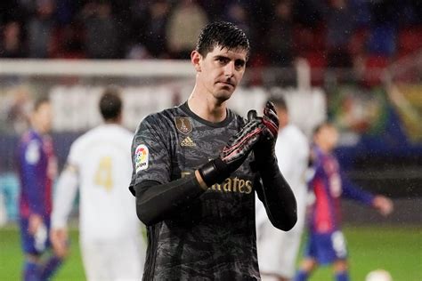 Real Madrid goalkeeper Thibaut Courtois could miss Man City tie due to ...