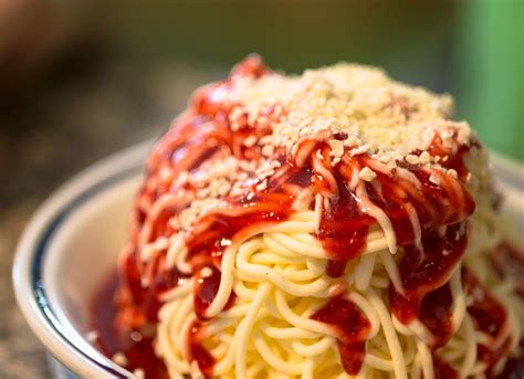 Spaghettieis: a Novelty Ice Cream Sundae From Germany