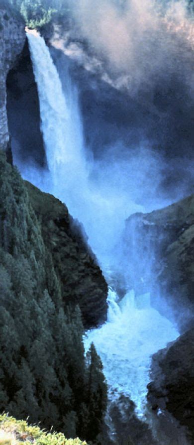 Helmcken Falls at Wells Gray Provincial Park near Clearwater in British Columbia, Canada | HoHo Pics