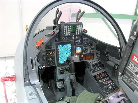 BAE Systems Hawk advanced trainer cockpit : cockpits