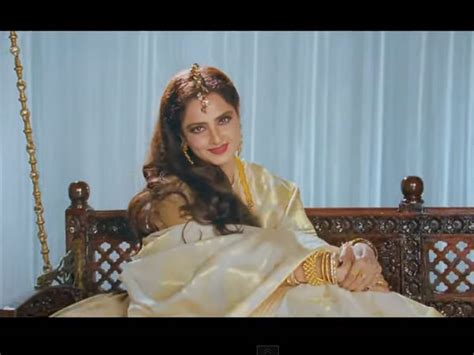 Rekha does a Madhubala in 'Super Nani' - Filmibeat