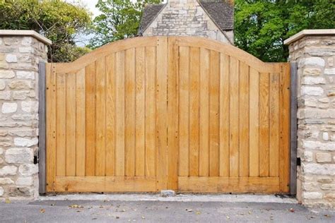 18 DIY Wooden Gate Plans You Can Build - Epic Saw Guy