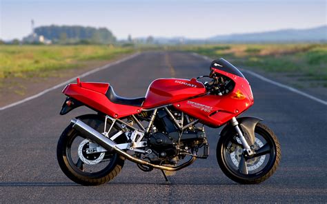 Review of Ducati 750 SS Supersport 1999: pictures, live photos ...