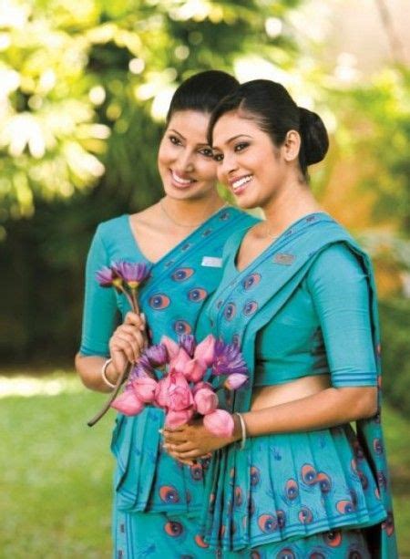 Sri Lankan Airlines Airline Cabin Crew, Smiling People, Airline Uniforms, Actress Without Makeup ...