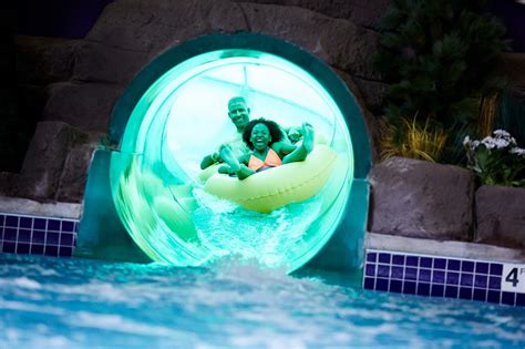 7 Indoor Water Park Vacations | Travel Wisconsin