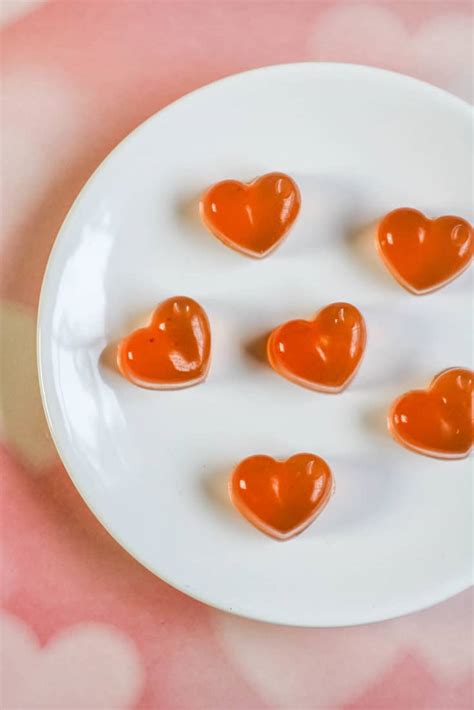 Homemade Fruit Juice Heart-Shaped Gummies Recipe - Hispana Global