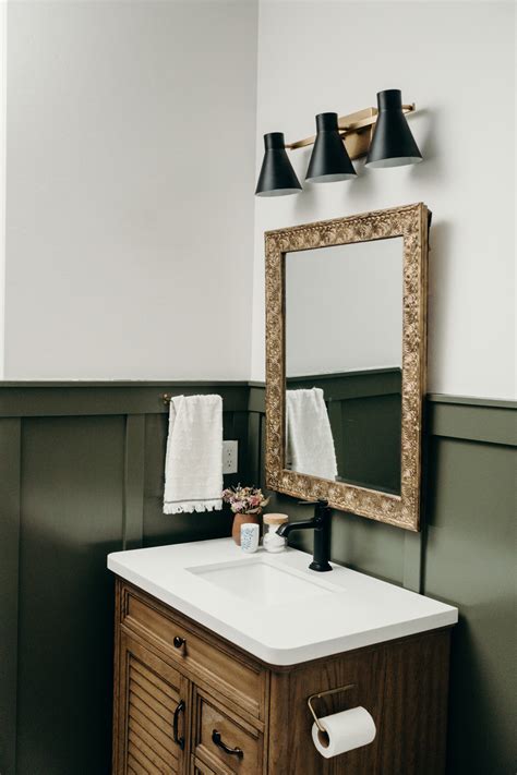 BATHROOM REVEAL: Vintage Dark Green Wainscoting