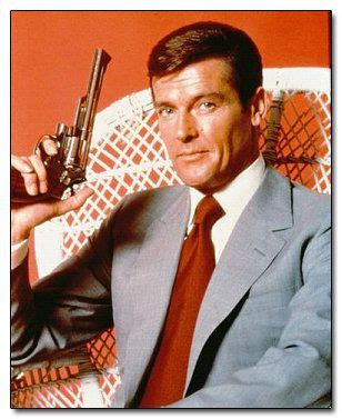 Roger Moore...my favorite Bond... | Bond girls, Roger moore, Filme live