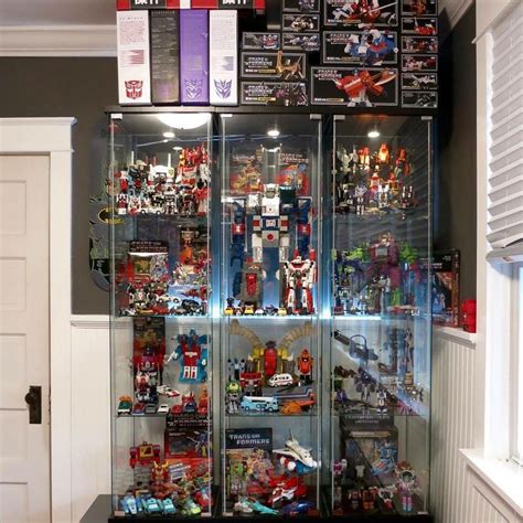 17 Best images about Action Figure Display Cases on Pinterest | Transformers collection ...