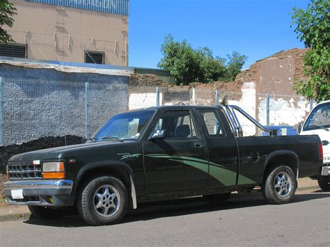 1995 Dodge Dakota Sport - Extended Cab Pickup 3.9L V6 Manual