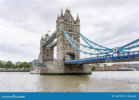 Tower Bridge in London, Wide Angle View Over River Thames Editorial ...