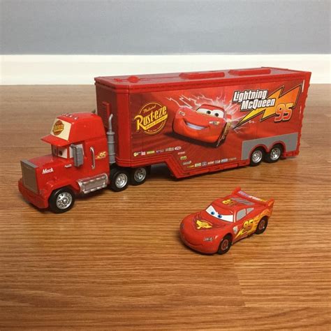 LIGHTNING McQUEEN MACK TRUCK TRAILER Open and Play Playset Plastic ...