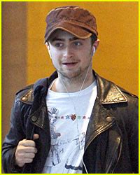 Daniel Radcliffe Brings It To Broadway | Daniel Radcliffe, Newsies ...