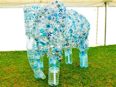 Hundreds of Children Build Amazing Elephant Sculpture from 900 Recycled ...