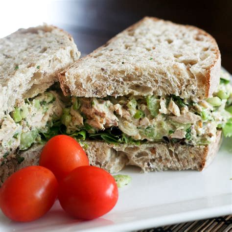 Simple Tuna Fish Sandwich