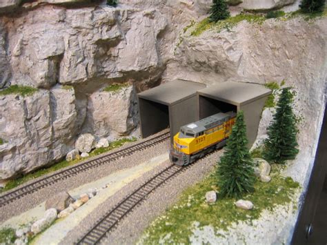 model+railroad+mountain+scenery | and training trains railway 2010 rr ...