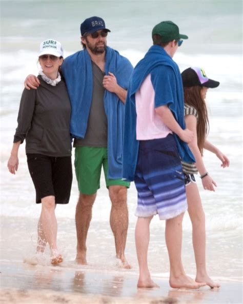 Exclusive… Julianne Moore & Family Enjoy A Day On The Beach | Celeb ...