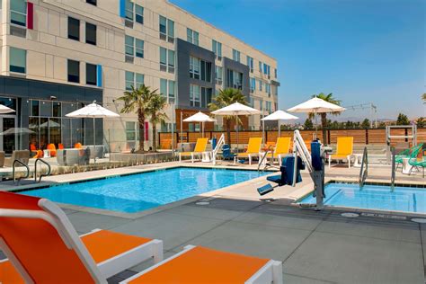 Family Hotels in Dublin, California | Aloft Dublin-Pleasanton