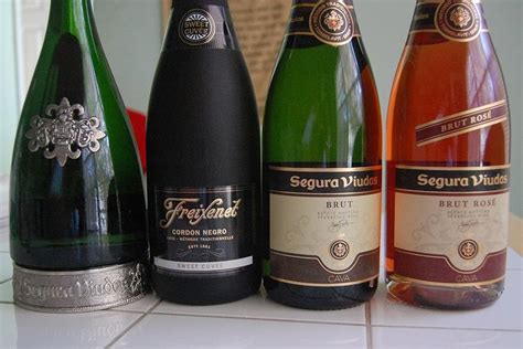 Benito's Wine Reviews: Spanish Sparkling Wines for the New Year