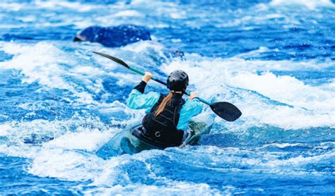 7 Different Types Of Whitewater Kayaks - Kayak Help